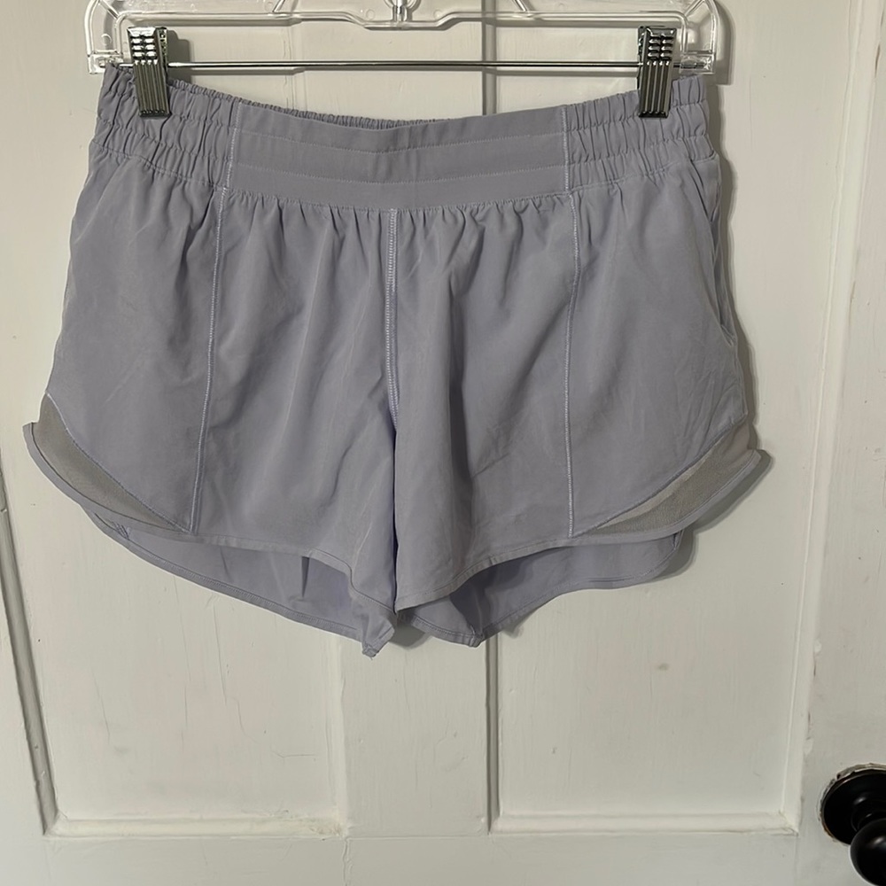 Womens lululemon 4” Hotty Hot Shorts LR Size 8
